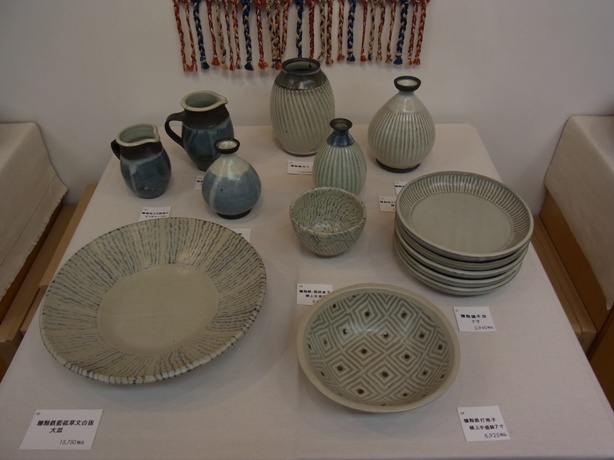 http://www.craftspace-wa.com/shop/kakeya3.JPG